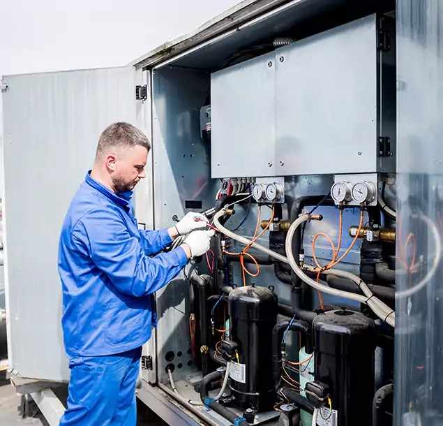 Heater Chiller Supply Installation UAE For Perfect Pool Temperature