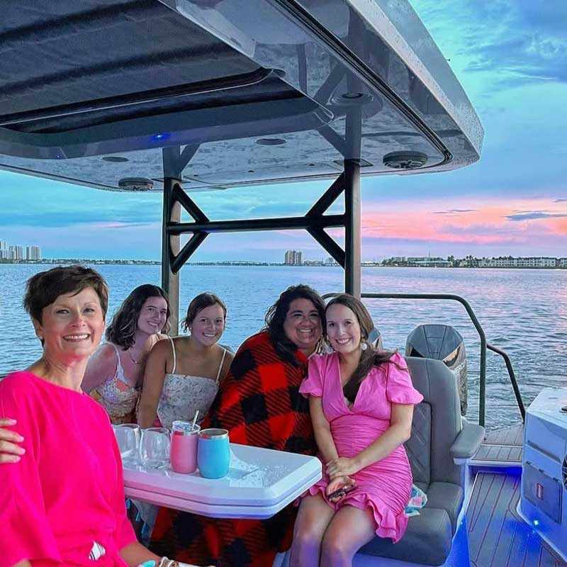 5 Outdoor Bachelorette Ideas Palm Beach That Bring Fun in the Sun