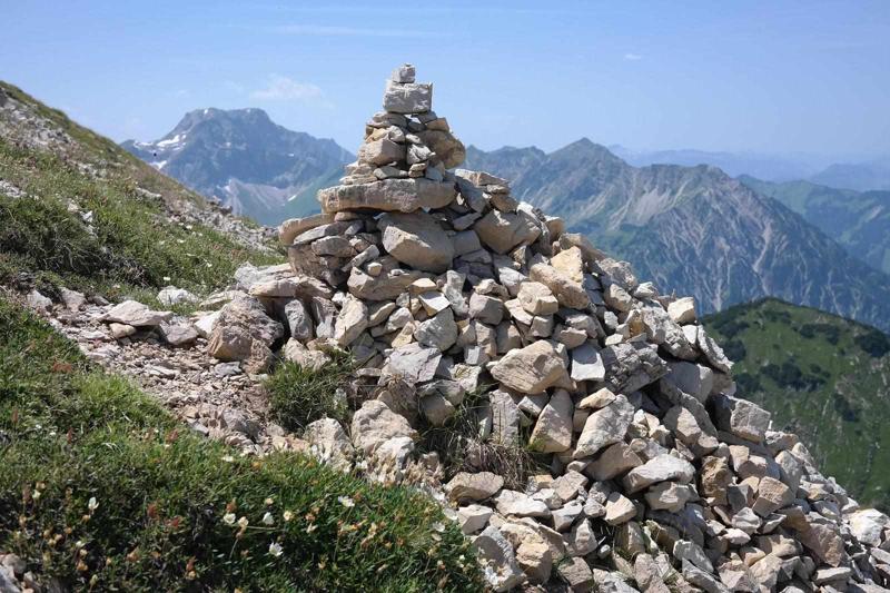The cairn of Troubles