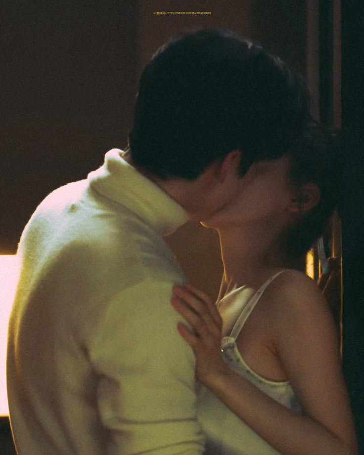Filled to Overflow : His Hyperspermia 🌊