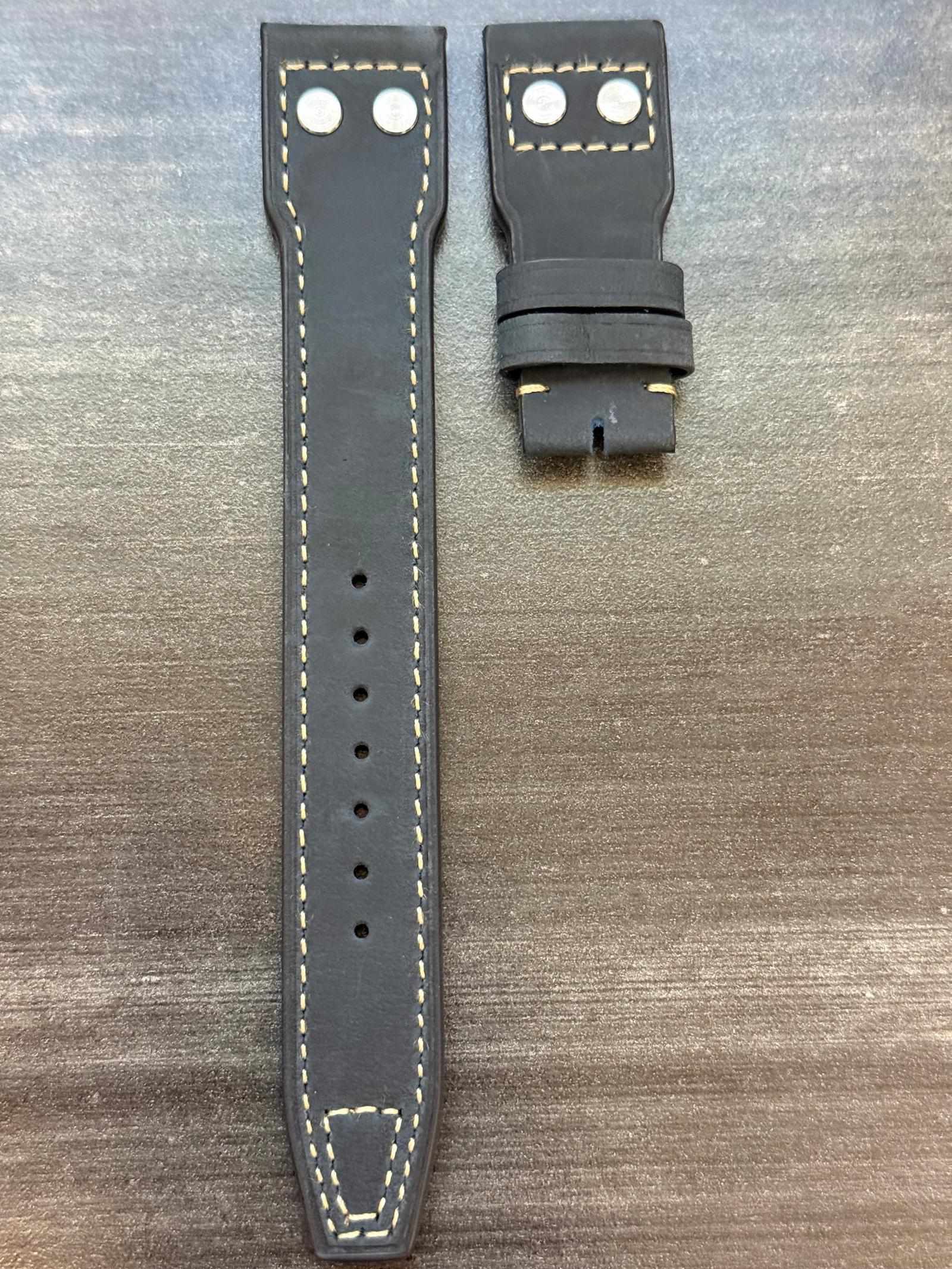 Top IWC Pilot Watch Strap for the Perfect Christmas Gift