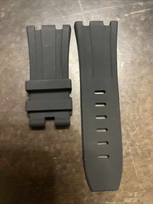 Audemars Piguet Rubber Strap Styles for the Holiday Season