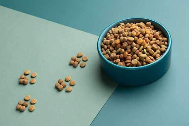 Free photo still life pet food arrangement
