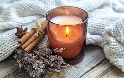 Large Scented Candles: How to Choose the Right Throw, Wax Type, and Burn Routine