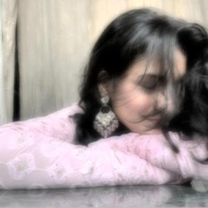 𝐀𝐚𝐫𝐚𝐧𝐢 logo