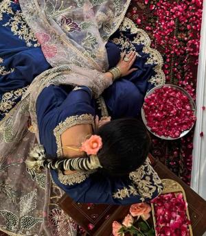 𝐀𝐚𝐫𝐚𝐧𝐢 logo