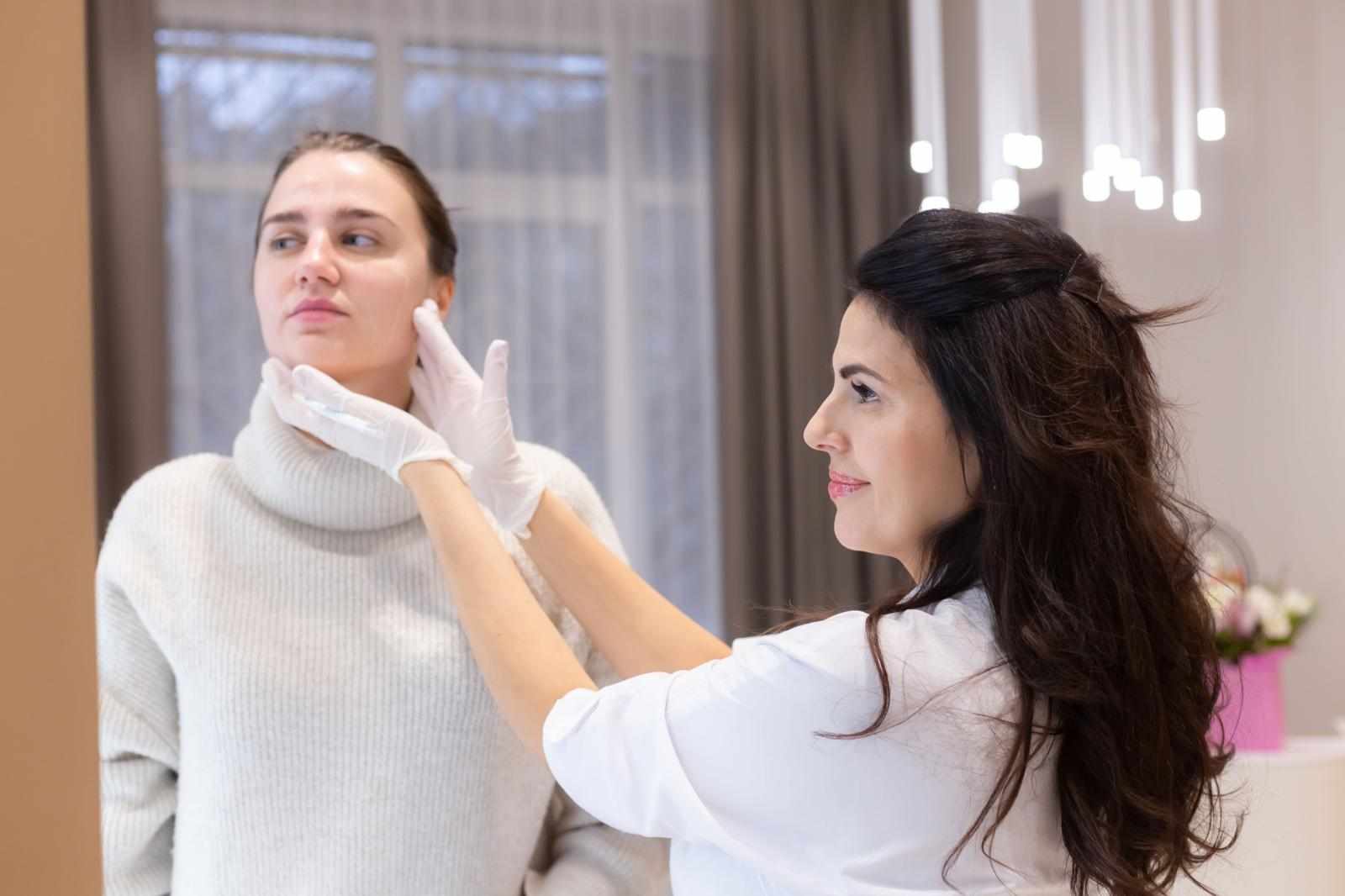 Skin Doctor vs Aesthetician: Who Should You Choose for Your Skin Issue?