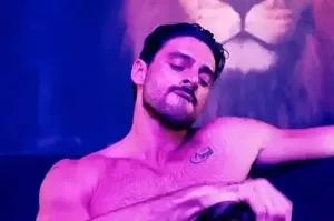 He cummed over her pussy and made her wear thongs without cleaning it.