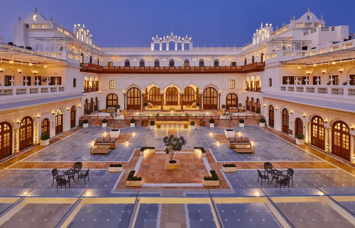 Top Heritage and Lakeside Spots for Fine Dining in Bhopal