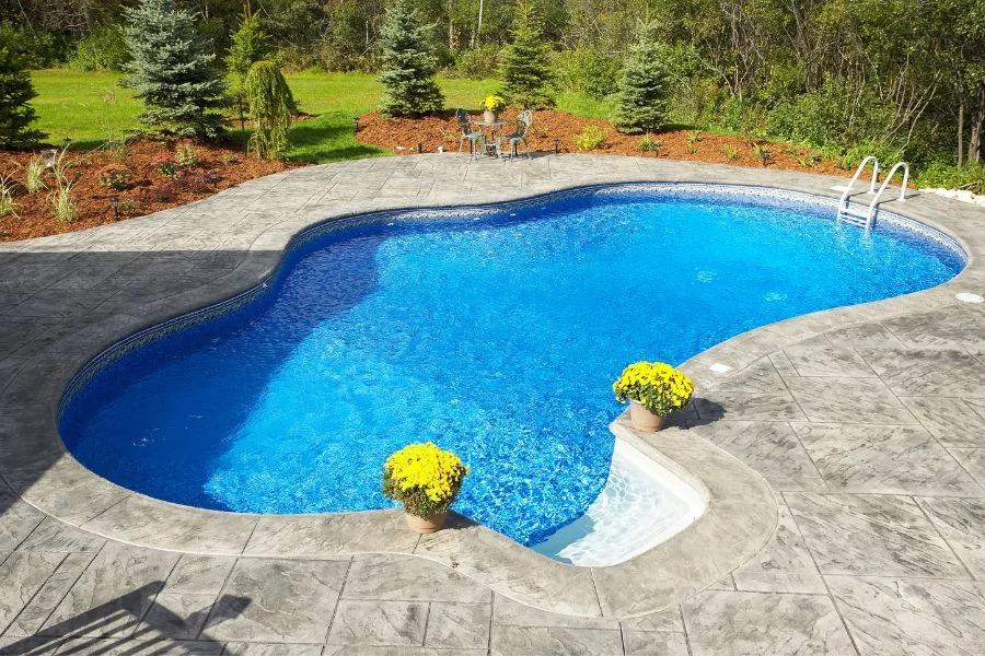 How Soil Conditions in Central Florida Affect Pool Construction