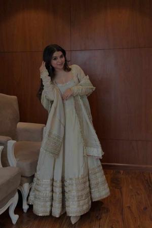 ♕ 8| Shocked Tara ♕