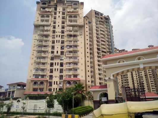 Why is a 2 BHK Flat in Ajnara Homes in Noida an ideal place to rent for modern living?