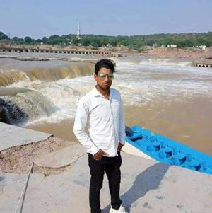 Vivek Yadav Vivek Yadav logo