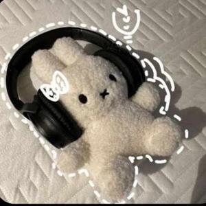 Harathi Petluru logo