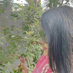 Riddhi Maghodiya logo