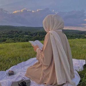 Tahiyatul Maknoon logo