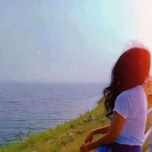 Shivani Katiyar logo