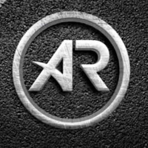 IT's STAR STATUS logo