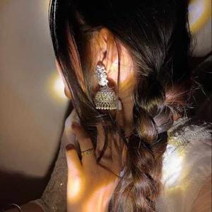 itz_palak_verse logo