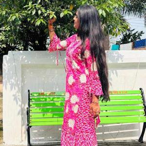 Shreya Yadav sy logo