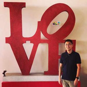 CEO Võ Minh Trí logo