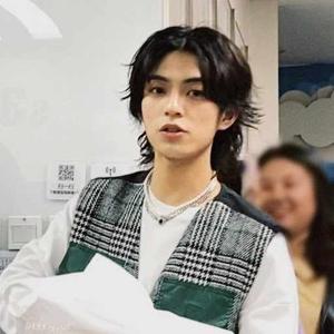 CEO Đặng Minh Quân logo