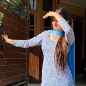 Tanishachaudhary logo