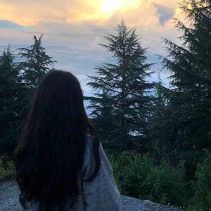 Ishita Maheshwari logo