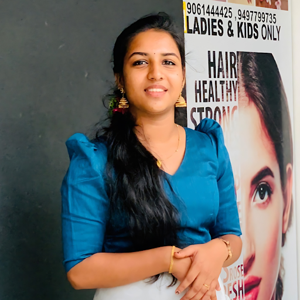 Reshma MR logo