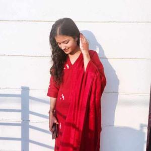 Rozi Bhatt logo