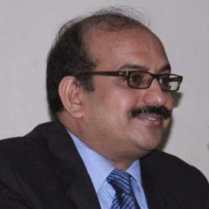 DR MATHEW MARTIN P J logo
