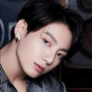 Tanishqa Darwatkar logo