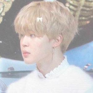 hezlin muhammad logo