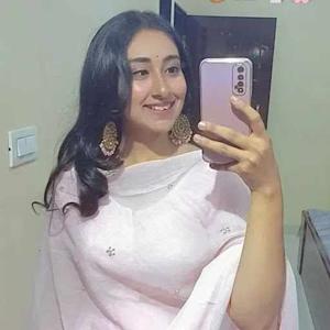 Yashi Bagherwal logo