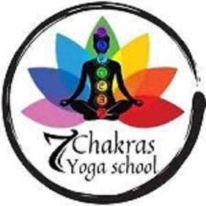 7 Chakras Yoga School logo