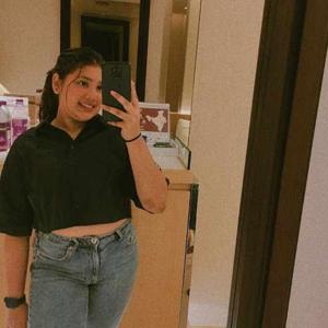 Darshna Khandelwal logo