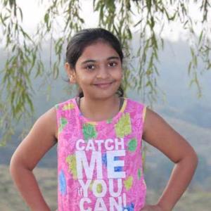 Khushi Mamrawala logo