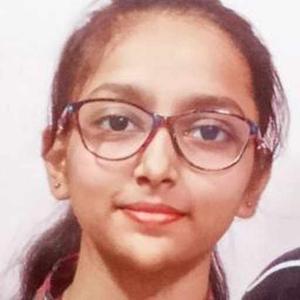 38 Priyanshi {10 HG} logo