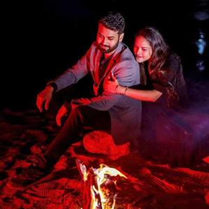 tarun taxi services in lucknow  logo