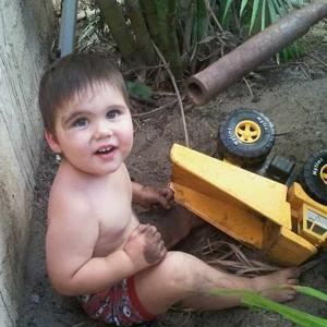 Jade Hugo-Mettner logo