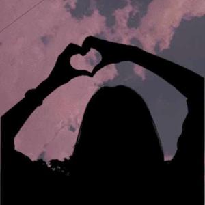 Easha Imran logo