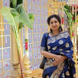 Madhavi Namburi logo