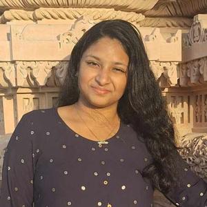 Pavithra Praveen logo