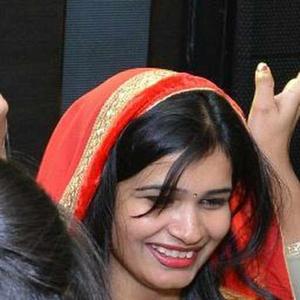 Shubhangi varshney logo