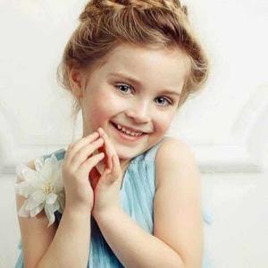 Vishakha Bhardwaj logo