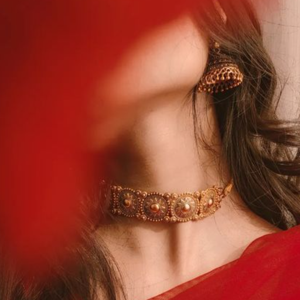 Raha Sharma logo
