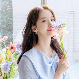 Carolynmary mary logo