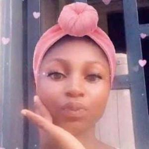 Esther- Praise Gwunireama logo