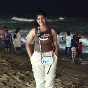 Ananya saw Class - 4 logo