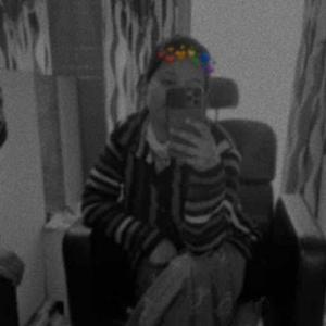 Priya maheshwari logo